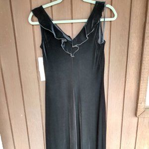 🌟Lennie New York || Sleeveless Velvet Dress